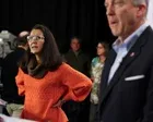 美国中期选举前瞻:根据CNN最新民意调查,民主党在德克萨斯州和密歇根州参议院竞选中处于领先地位,而缅因州和堪萨斯州的选情则表现得异常激烈,选民支持率难分伯仲